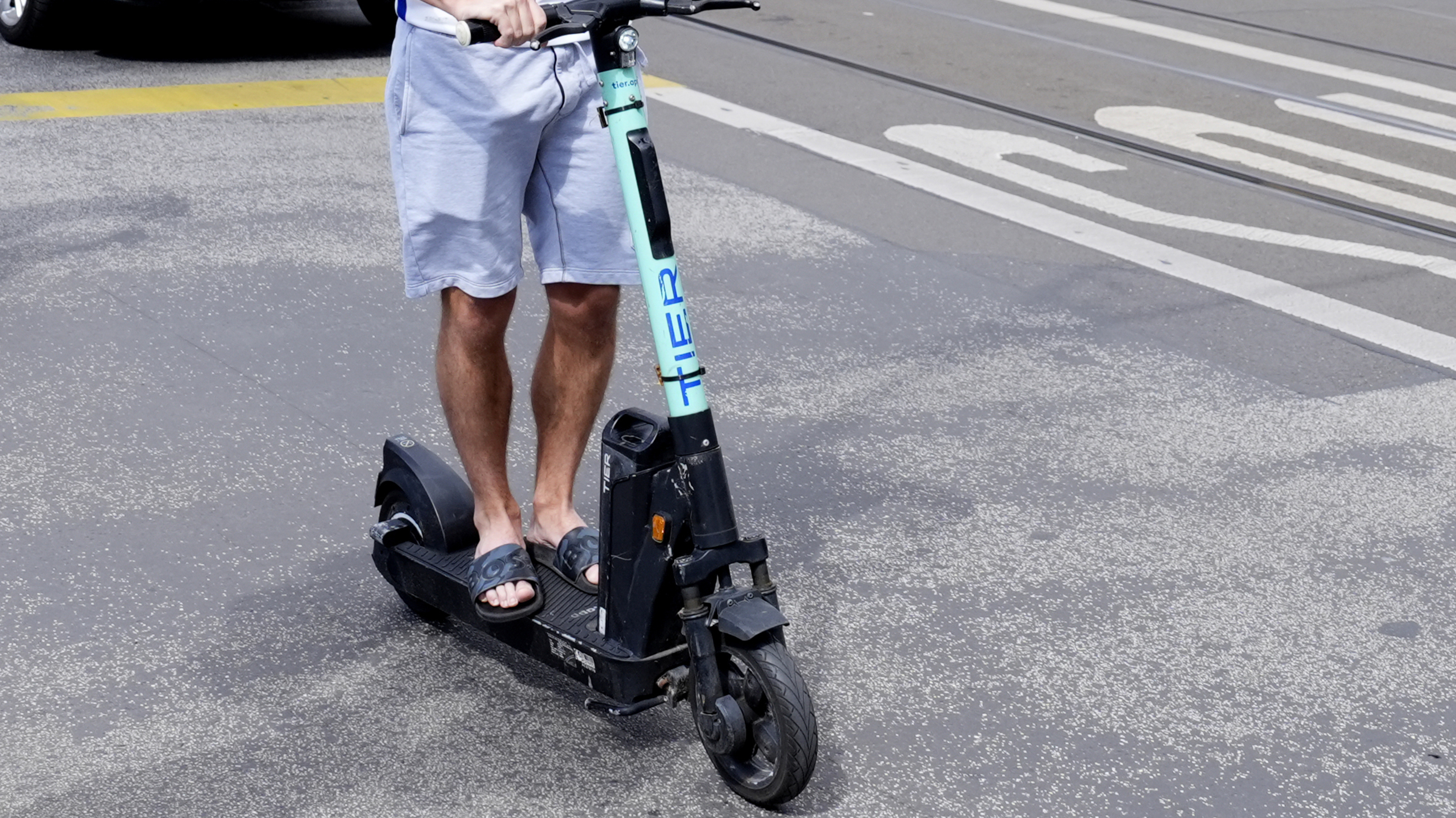 Fine Gael’s chair of Transport Committee calls for an outright ban on e-scooters as new rules come into force